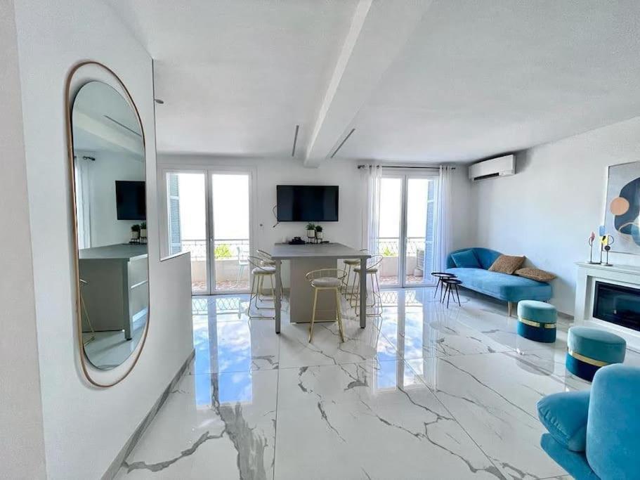 Beach Front, Superbe Appartement Pour 4 Personnes Niza Exterior foto