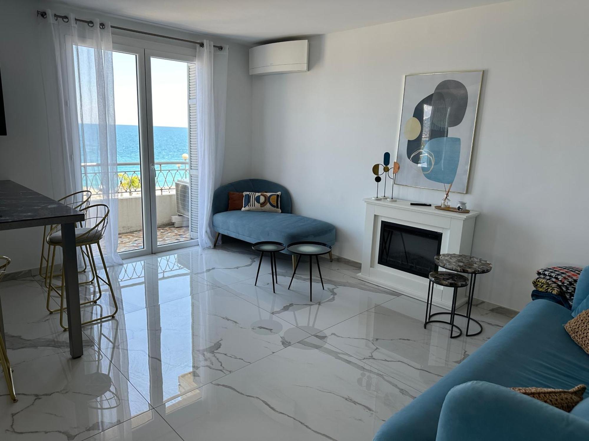 Beach Front, Superbe Appartement Pour 4 Personnes Niza Exterior foto